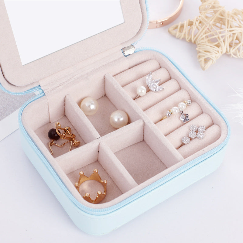 Small Portable Jewelry Organizer